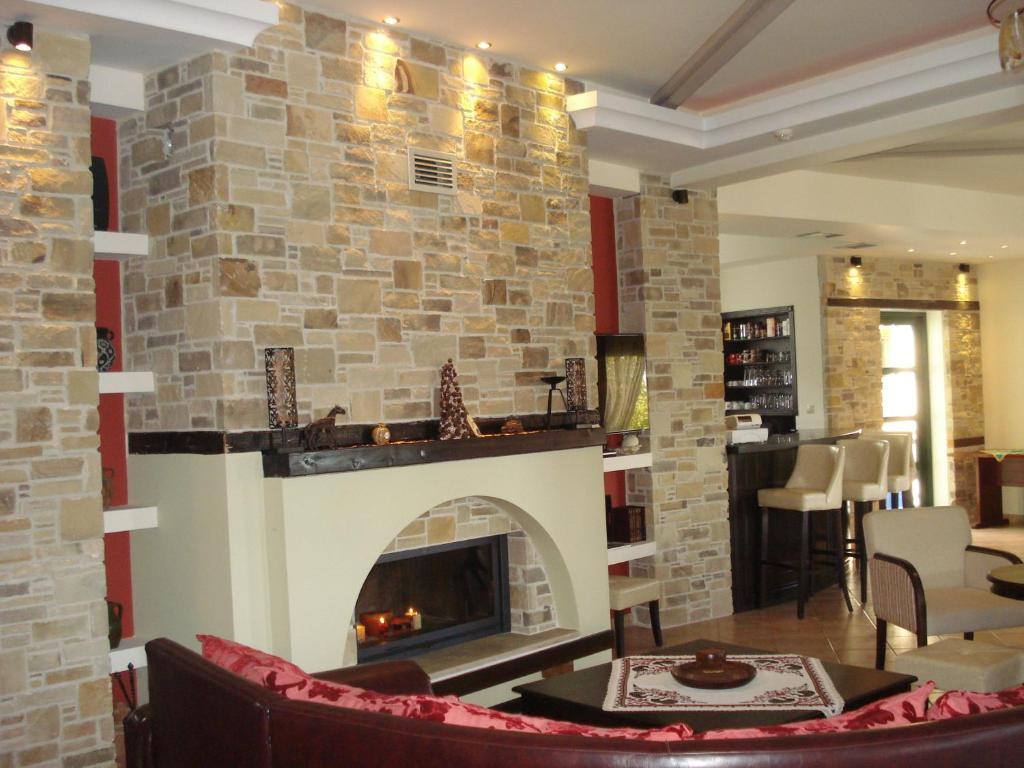 Evzin Hotel Като-Лутраки Экстерьер фото